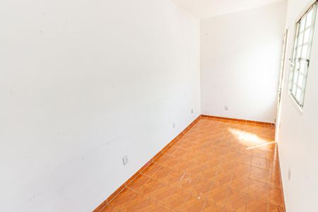 Casa à venda com 100m², 5 quartos e 2 vagas Casa à venda com 100m², 5 quartos e 2 vagasQuarto 5