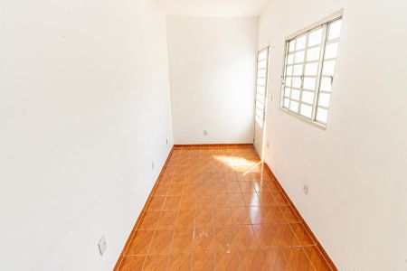 Casa à venda com 100m², 5 quartos e 2 vagas Casa à venda com 100m², 5 quartos e 2 vagasQuarto 5