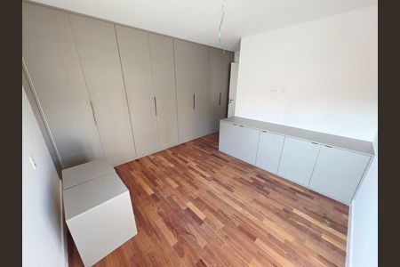 Apartamento à venda com 270m², 4 quartos e 6 vagasQuarto
