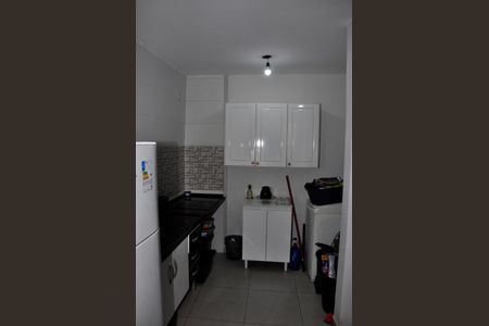 Apartamento à venda com 47m², 2 quartos e sem vaga Apartamento à venda com 47m², 2 quartos e sem vagaDetalhe - Cozinha e Área de Serviço