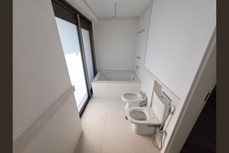 Apartamento à venda com 290m², 3 quartos e 4 vagasBanheiro