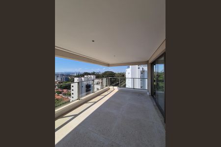 Apartamento à venda com 505m², 3 quartos e 6 vagas Apartamento à venda com 505m², 3 quartos e 6 vagasVaranda