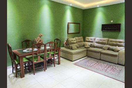 Casa à venda com 250m², 3 quartos e 1 vaga