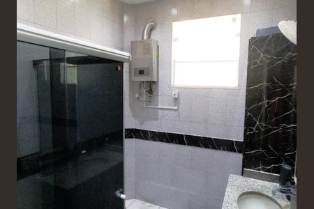 Casa à venda com 250m², 3 quartos e 1 vaga