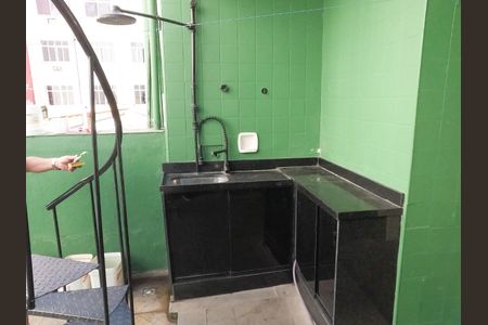 Casa à venda com 250m², 3 quartos e 1 vaga