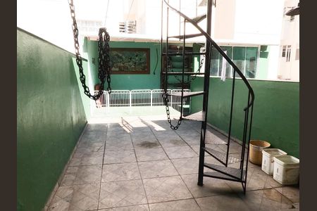 Casa à venda com 250m², 3 quartos e 1 vaga