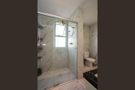 Casa de condomínio para alugar com 420m², 3 quartos e 6 vagasBanheiro Suíte 2