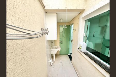 Casa de condomínio para alugar com 56m², 2 quartos e 1 vagaÁrea de Serviço