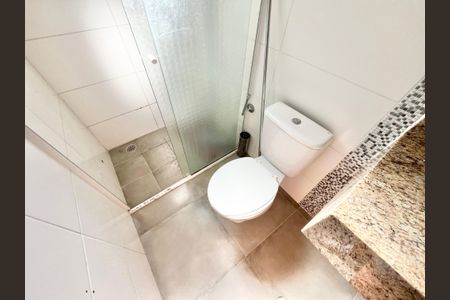 Casa de condomínio para alugar com 56m², 2 quartos e 1 vagaBanheiro