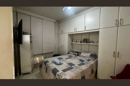 Apartamento à venda com 105m², 3 quartos e 2 vagasQuarto 2