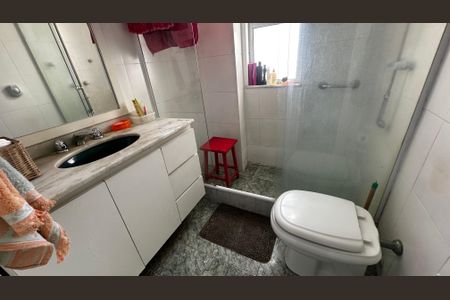 Apartamento à venda com 105m², 3 quartos e 2 vagasBanheiro do Quarto 2