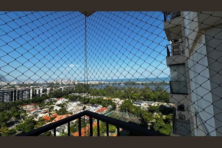 Apartamento à venda com 105m², 3 quartos e 2 vagasVaranda