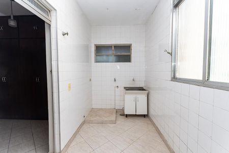 Apartamento à venda com 244m², 2 quartos e 1 vagaÁrea de Serviço