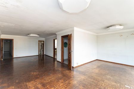 Apartamento à venda com 244m², 2 quartos e 1 vagaSala