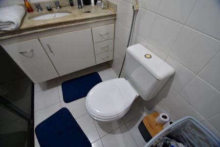 Apartamento à venda com 240m², 3 quartos e 3 vagasBanheiro Suíte