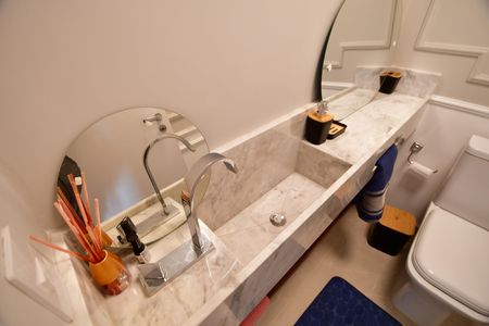 Apartamento à venda com 240m², 3 quartos e 3 vagasLavabo