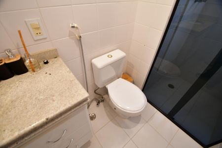 Apartamento à venda com 240m², 3 quartos e 3 vagasBanheiro Suíte