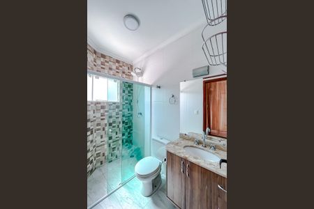 Casa à venda com 180m², 3 quartos e 5 vagasBanheiro da Suíte 1