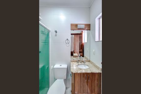 Casa à venda com 180m², 3 quartos e 5 vagasBanheiro da Suíte 3