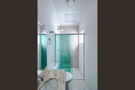 Casa à venda com 180m², 3 quartos e 5 vagasBanheiro da Suíte 2