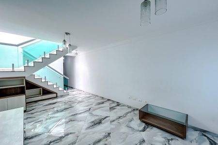 Casa à venda com 180m², 3 quartos e 5 vagasSala