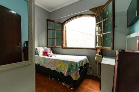 Casa à venda com 3 quartos, 135m² em Jardim Las Vegas, Santo André