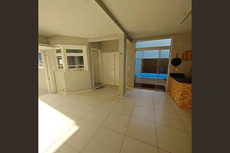 Casa à venda com 216m², 3 quartos e 3 vagasÁrea externa