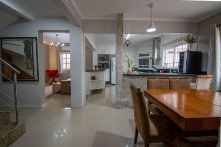 Casa à venda com 216m², 3 quartos e 3 vagasSala de jantar
