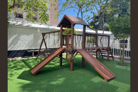 Apartamento à venda com 119m², 3 quartos e 1 vaga Apartamento à venda com 119m², 3 quartos e 1 vagaÁrea comum - Playground