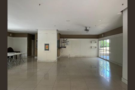 Apartamento à venda com 119m², 3 quartos e 1 vaga Apartamento à venda com 119m², 3 quartos e 1 vagaÁrea comum - Salão de festas