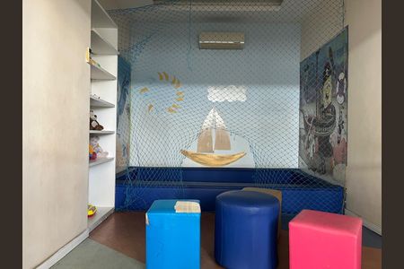 Apartamento à venda com 119m², 3 quartos e 1 vaga Apartamento à venda com 119m², 3 quartos e 1 vagaÁrea comum