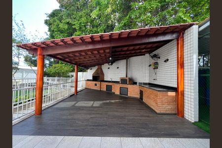 Apartamento à venda com 119m², 3 quartos e 1 vaga Apartamento à venda com 119m², 3 quartos e 1 vagaÁrea comum - Churrasqueira