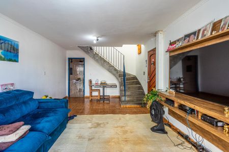 Casa à venda com 3 quartos, 230m² em Quinta da Paineira, São Paulo