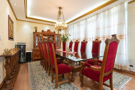 Casa à venda com 4 quartos, 320m² em Cursino, São Paulo