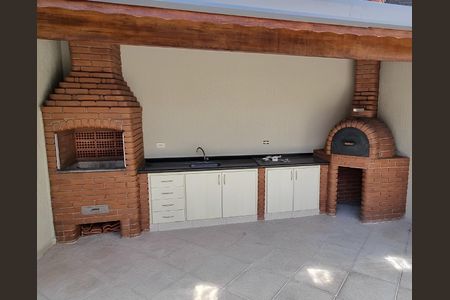 Casa à venda com 3 quartos, 200m² em Vila Nair, São Paulo