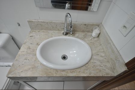 Casa à venda com 85m², 3 quartos e 2 vagasBanheiro Social