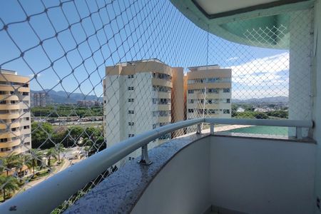 Apartamento à venda com 77m², 2 quartos e 1 vagaVaranda da Suíte 2