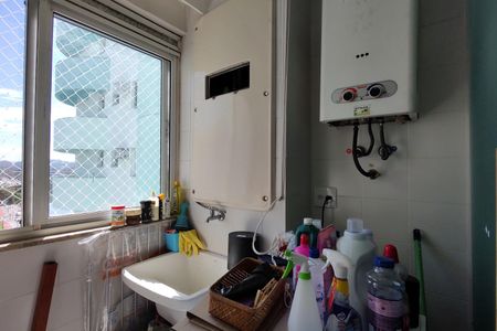 Apartamento à venda com 77m², 2 quartos e 1 vagaÁrea de Serviço