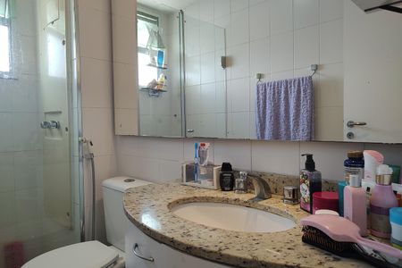 Apartamento à venda com 77m², 2 quartos e 1 vagaBanheiro da Suíte 2