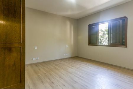 Casa à venda com 4 quartos, 275m² em Vila Mariana, São Paulo