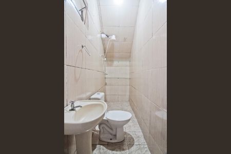 Casa para alugar com 50m², 1 quarto e sem vaga Casa para alugar com 50m², 1 quarto e sem vagaBanheiro