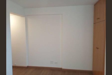 Quarto de apartamento à venda com 2 quartos, 74m² em Caxingui, São Paulo