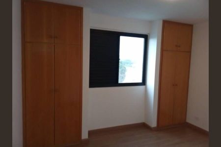 Quarto de apartamento à venda com 2 quartos, 74m² em Caxingui, São Paulo