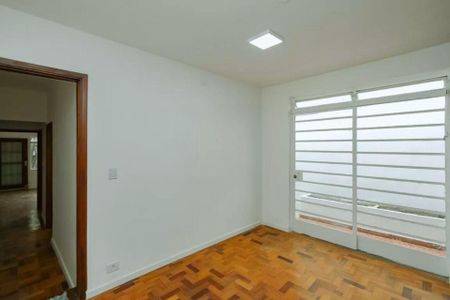 Casa à venda com 3 quartos, 220m² em Campo Belo, São Paulo