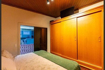 Casa à venda com 2 quartos, 130m² em Vila Mariana, São Paulo