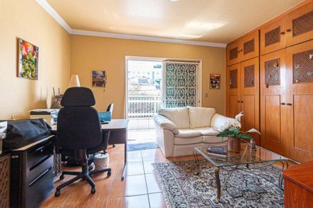 Casa à venda com 3 quartos, 357m² em Vila Monumento, São Paulo