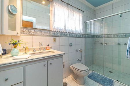 Casa à venda com 3 quartos, 357m² em Vila Monumento, São Paulo