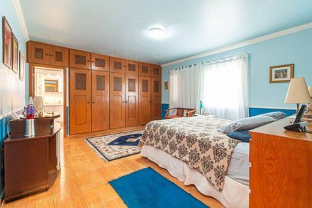 Casa à venda com 3 quartos, 357m² em Vila Monumento, São Paulo