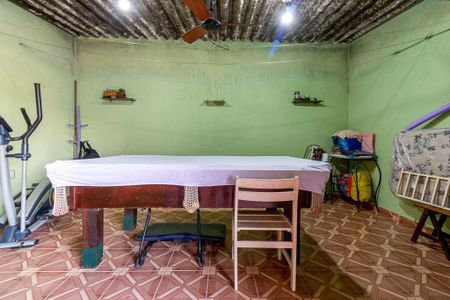 Casa à venda com 6 quartos, 240m² em Jardim Santo André, Santo André