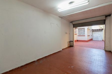 Casa à venda com 3 quartos, 260m² em Vila Monumento, São Paulo